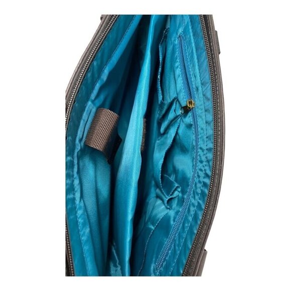 PB9 Solo Leather Padded Laptop Tote with Blue Organizer Pocket - Picture 6 of 7